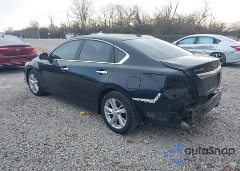 2015 Nissan Altima 2.5 Sv z USA, uszkodzony, nr VIN 1N4AL3AP3FC430871